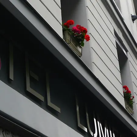 Hotel Lumières Montmartre 3*