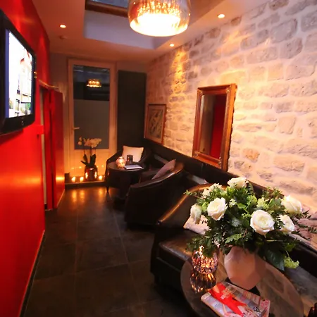 Lumières Montmartre Hotel Parigi