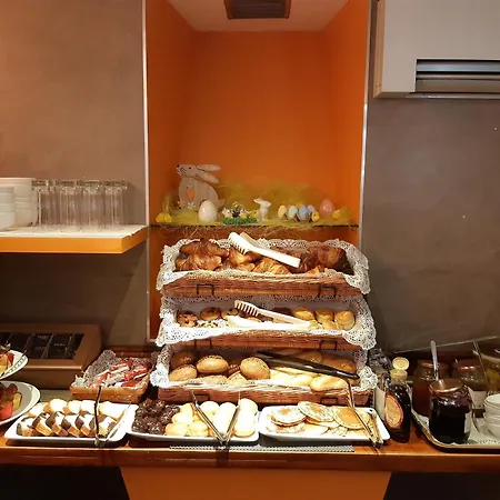 Hotel Lumières Montmartre 3*