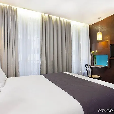 Hotel Lumières Montmartre Parigi