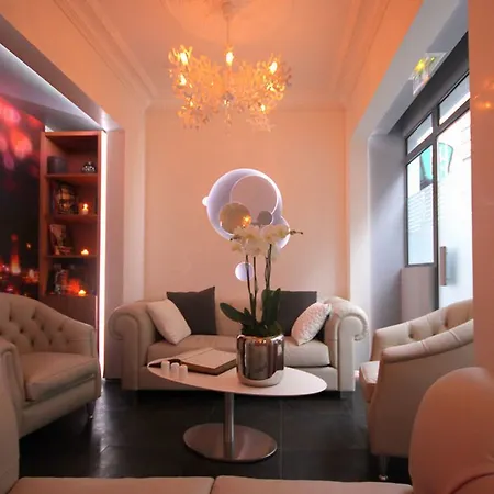 Lumières Montmartre Hotel Parigi