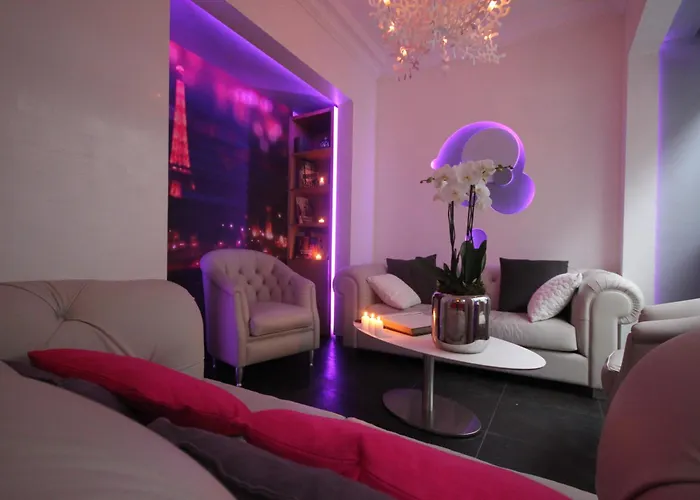 Hôtel Lumières Montmartre Paris