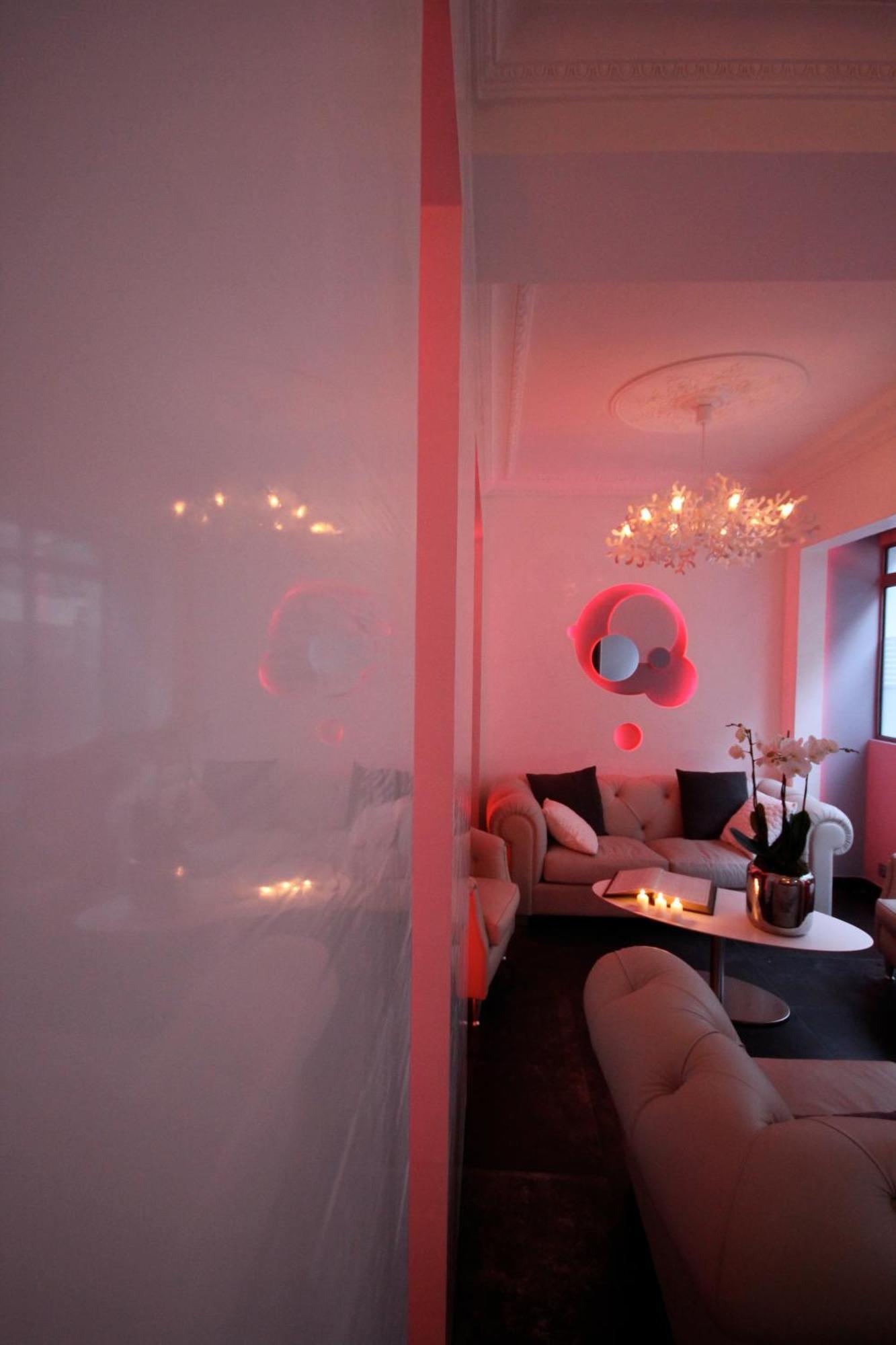 Hotel Lumières Montmartre Parigi