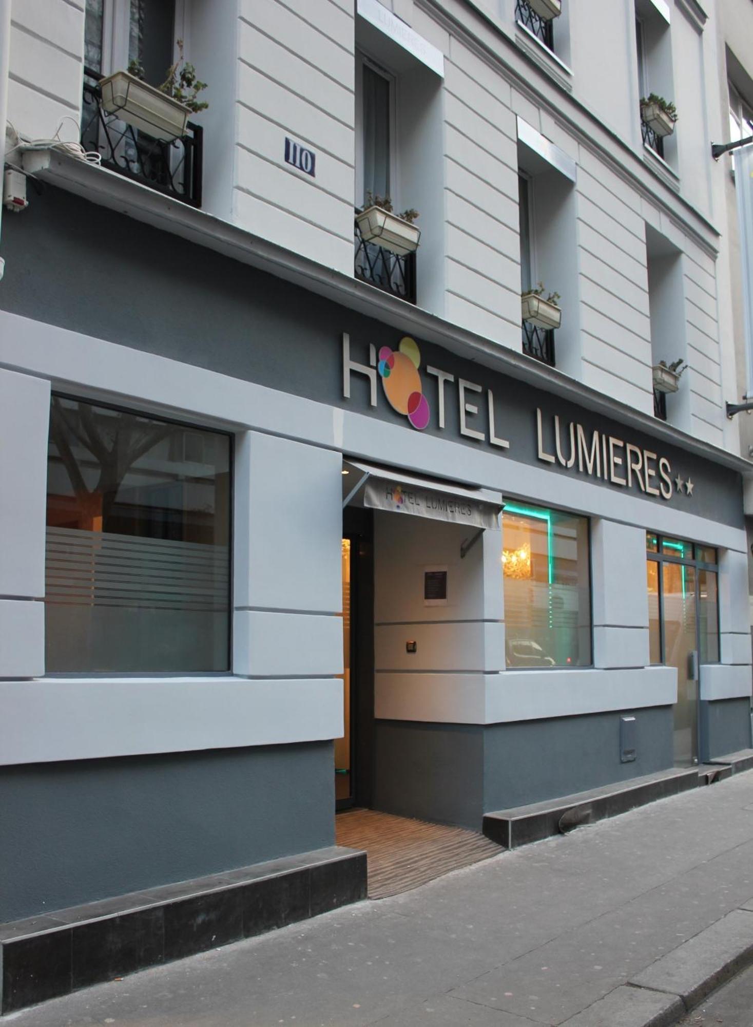 Hotel Lumières Montmartre Parigi