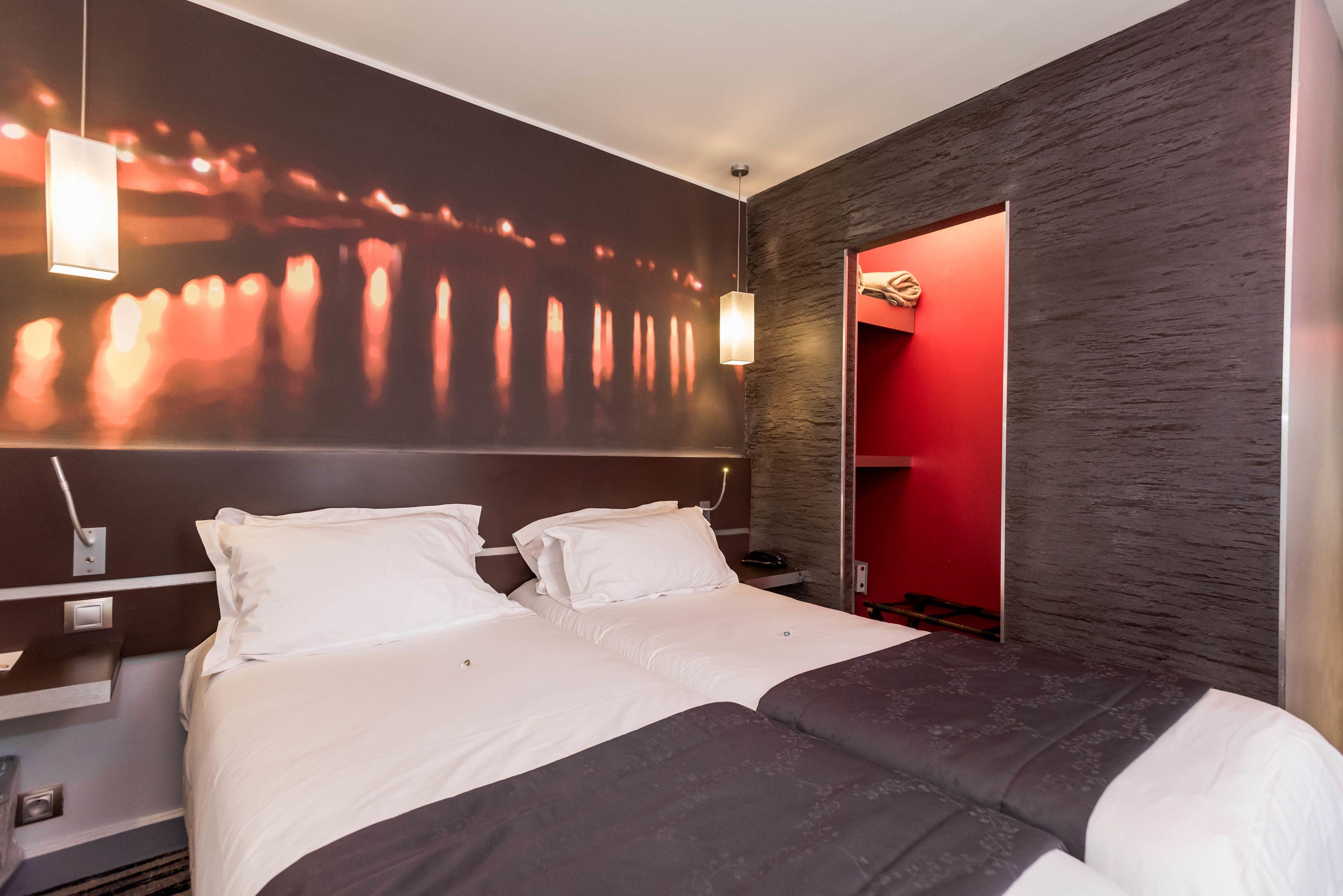 Hotel Lumieres Montmartre 3*