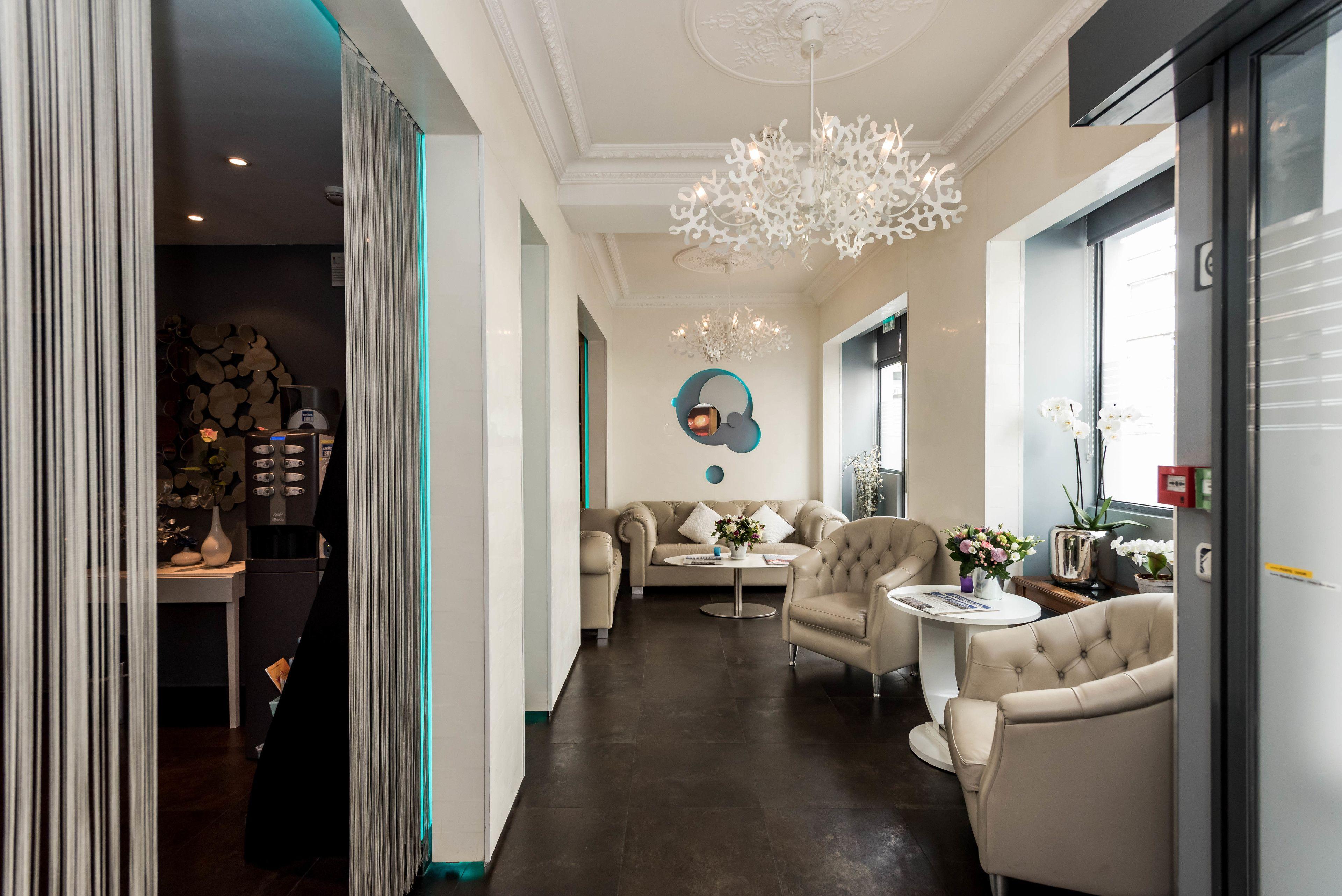 Lumieres Montmartre Hotel Paris