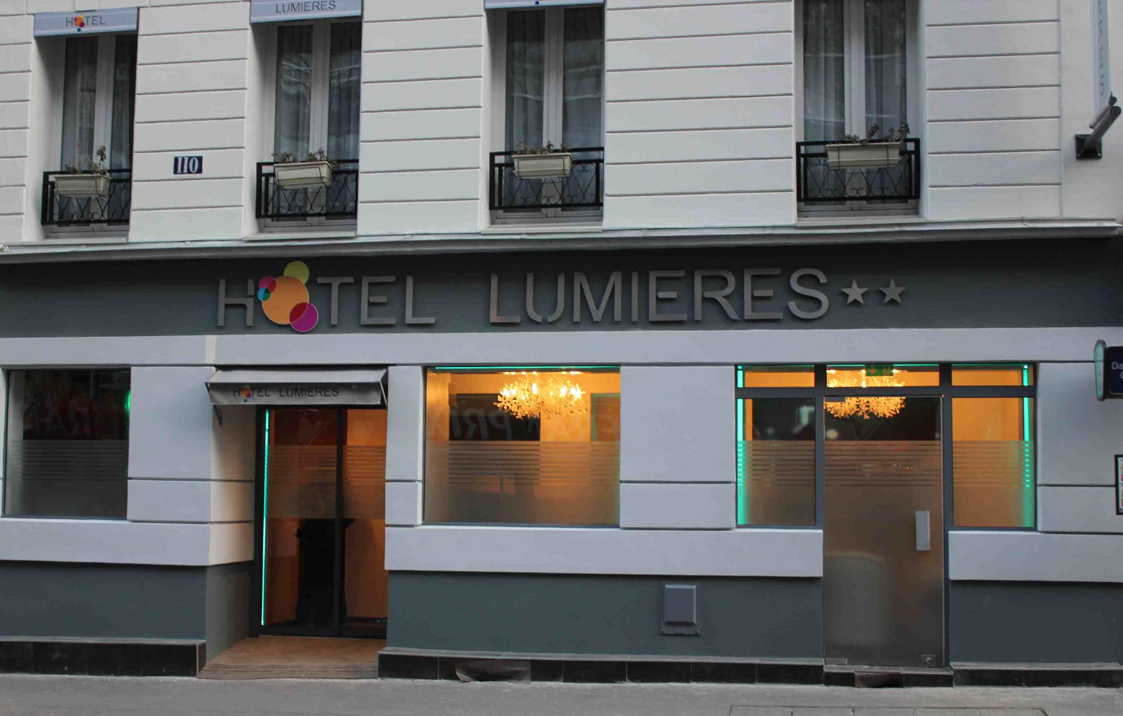 Lumieres Montmartre 3*
