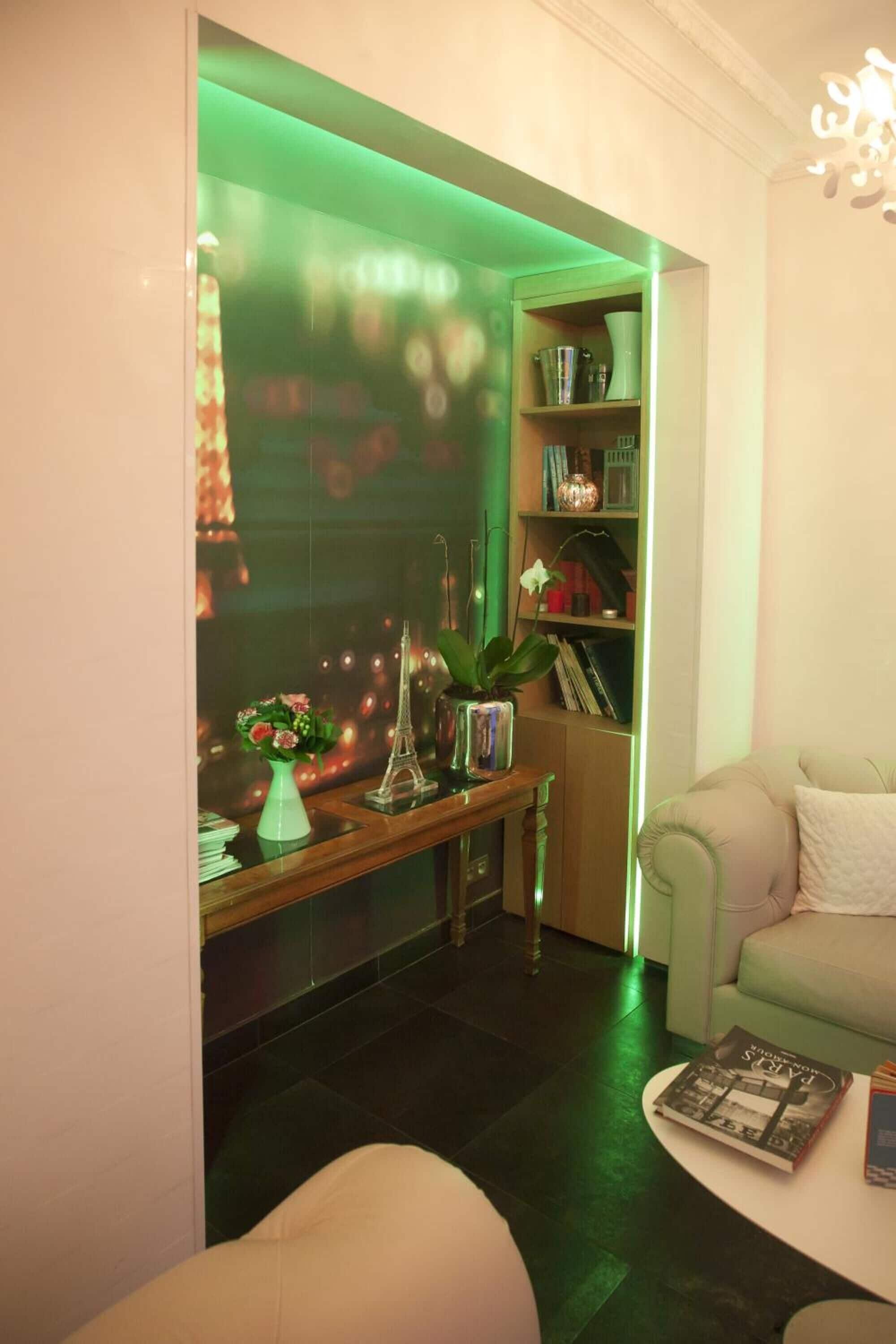 Lumieres Montmartre Hotel 3*