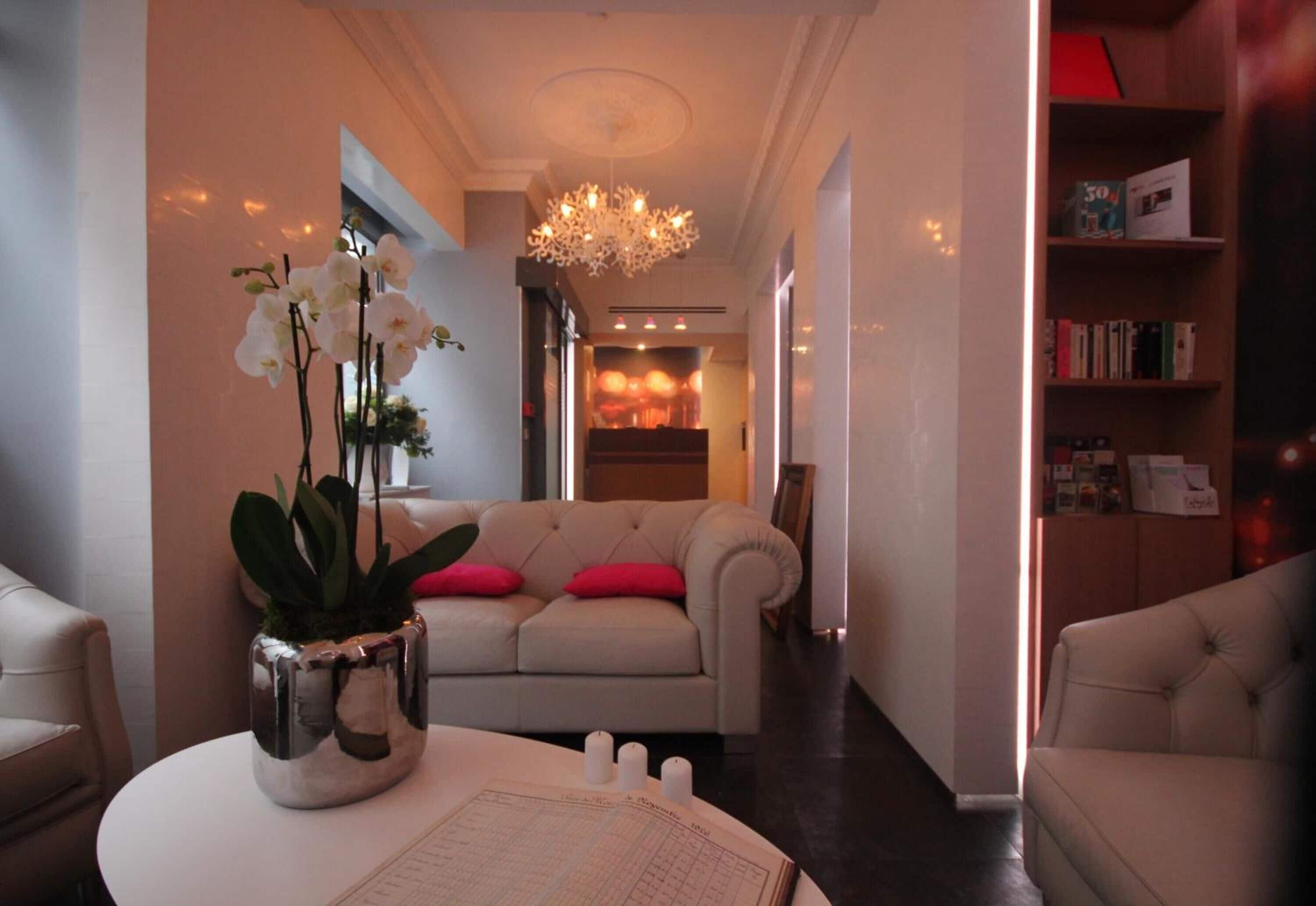 Hotel Lumieres Montmartre 3*