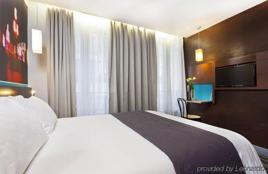 Hotel Lumières Montmartre Parigi