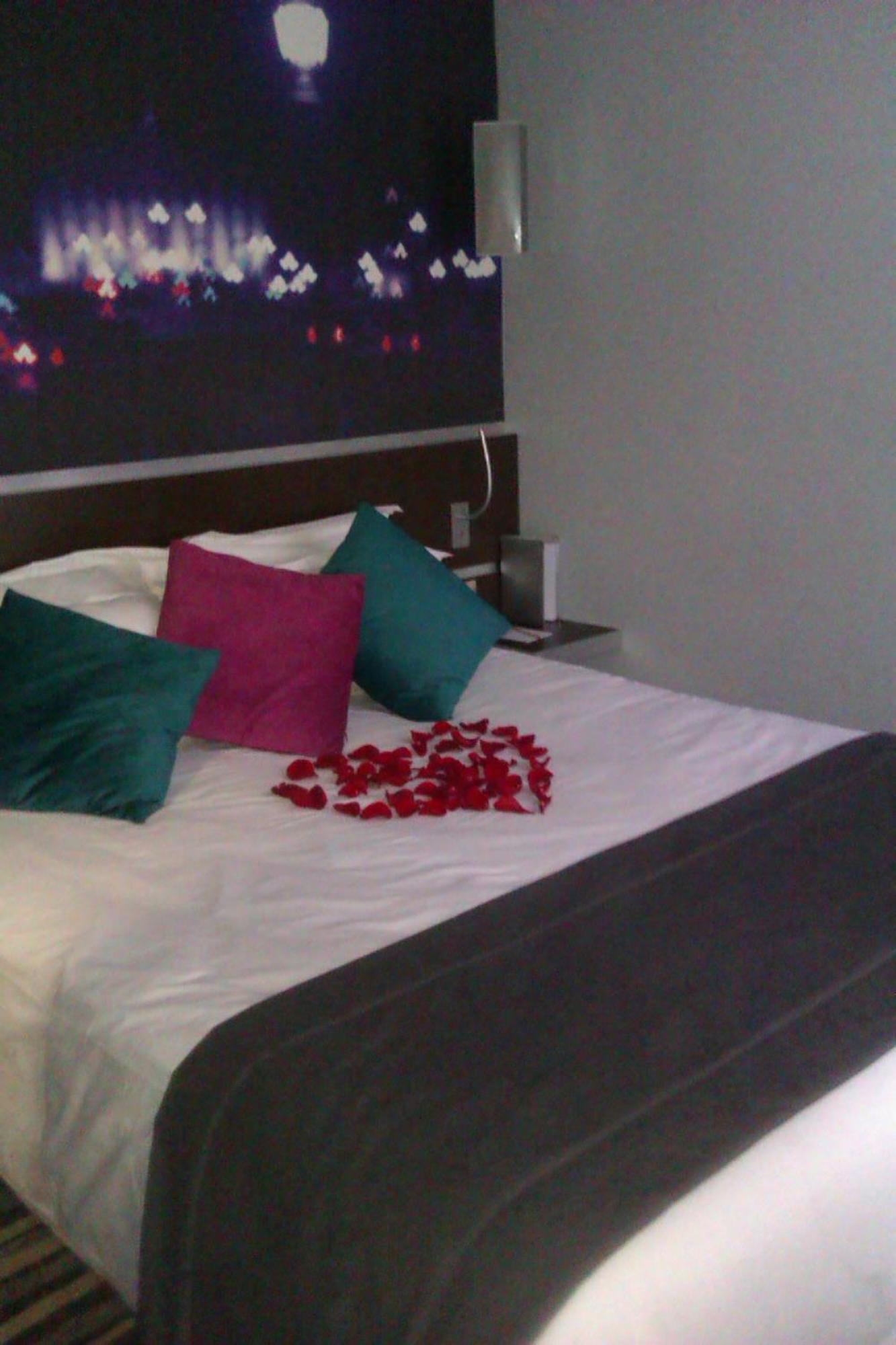 Lumières Montmartre Hotel Parigi