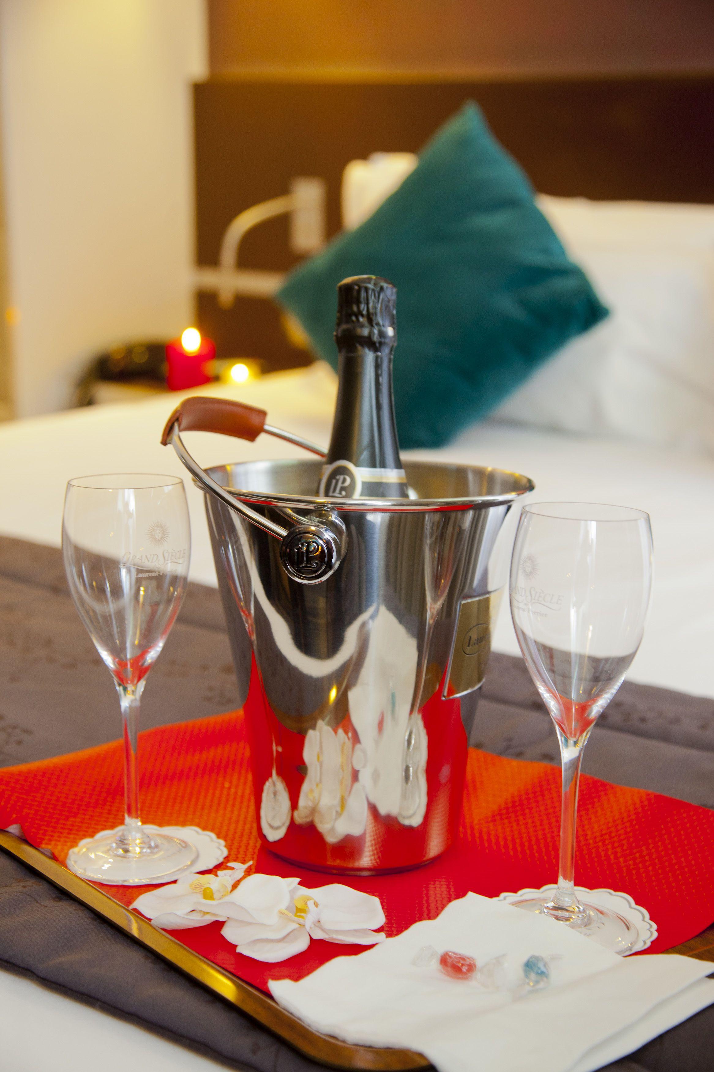 Lumières Montmartre 3* Parigi