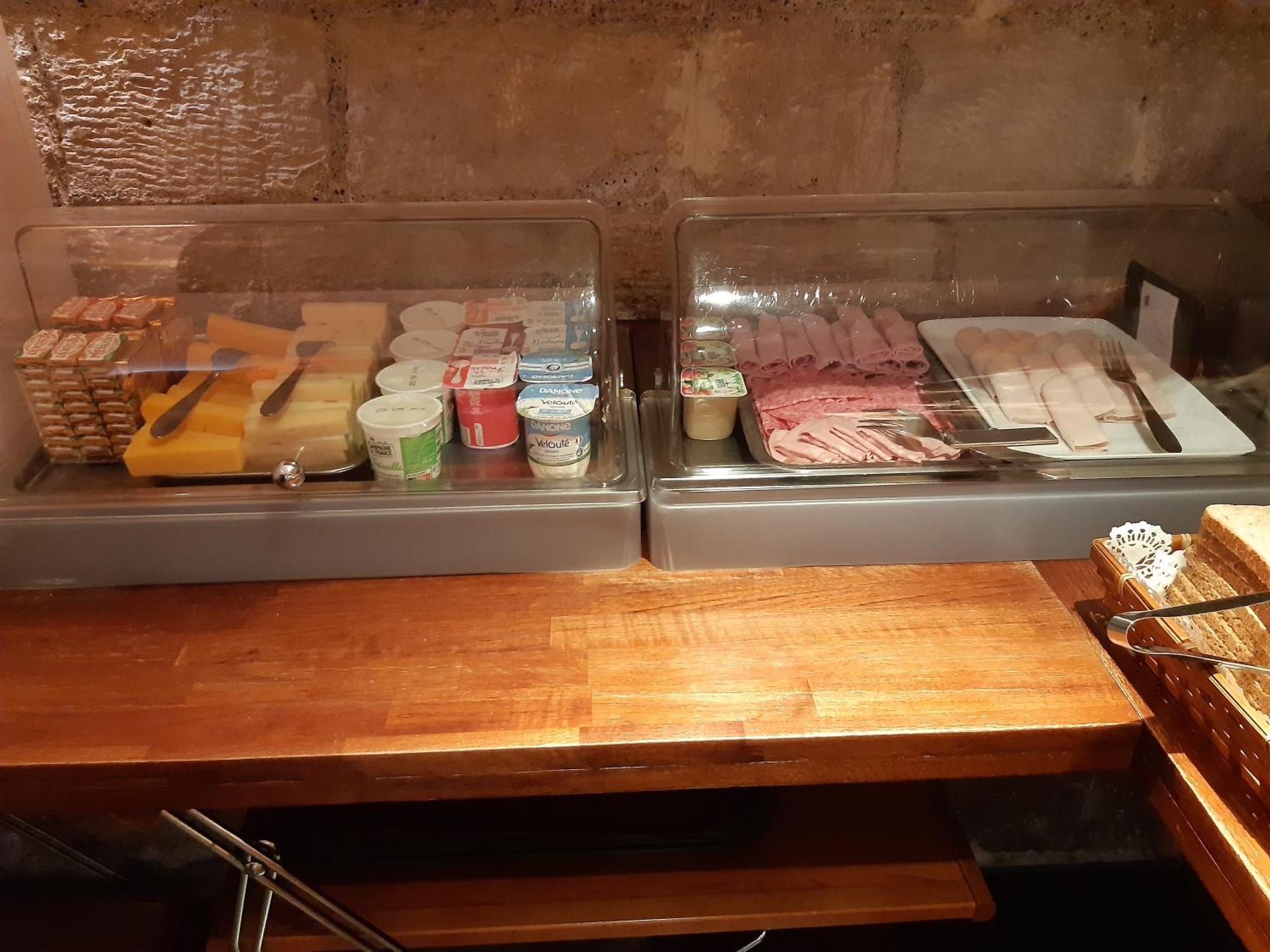 Lumières Montmartre Hotel Parigi